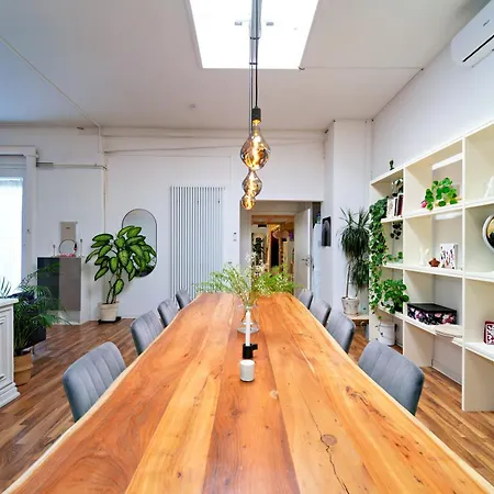 Loft House 170qm, Central, Own Garden, Parking Lot