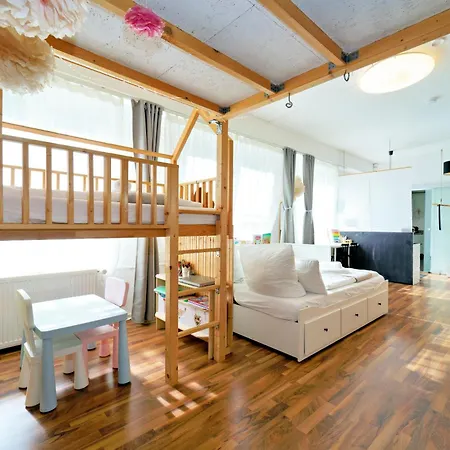 Loft House 170qm, Central, Own Garden, Parking Lot *