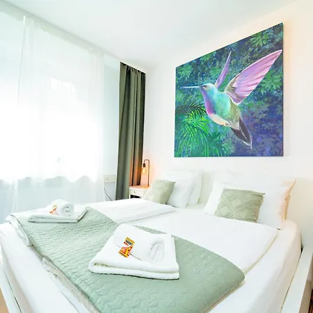 Ferienhaus Loft House 170qm, Central, Own Garden, Parking Lot *