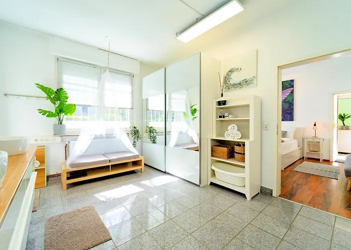 Loft House 170qm, Central, Own Garden, Parking Lot Offenbach am Main