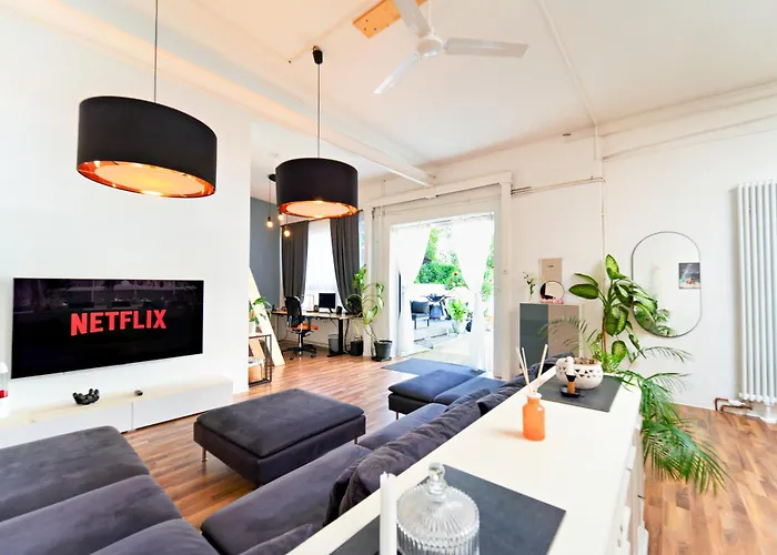 Casa vacanze Loft House 170qm, Central, Own Garden, Parking Lot *